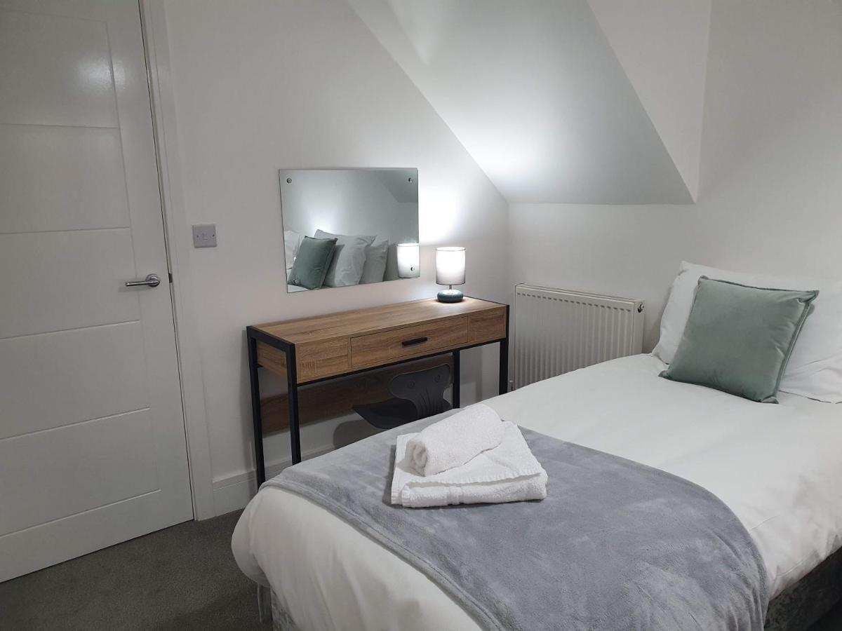 2 Bedroom Apartments In Filton By Cliftonvalley Apartments Бристоль Екстер'єр фото